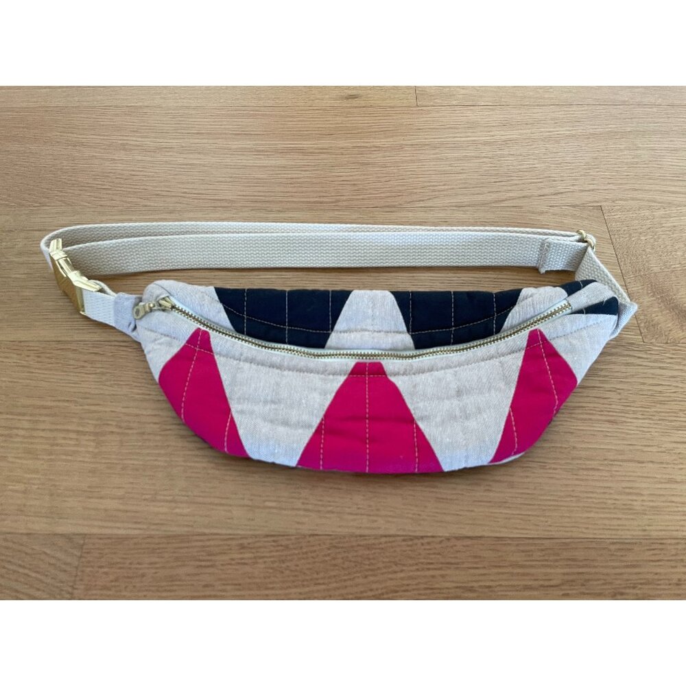 Vacilando Quilted Fanny Pack